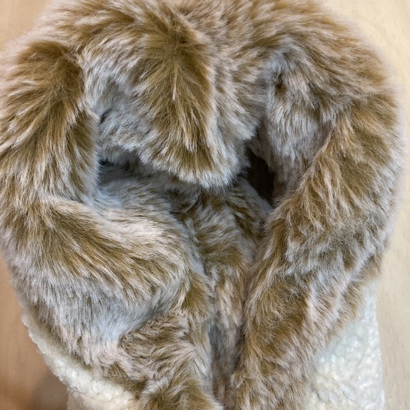 NWT Chenille Dearfoams slippers - Picture 2 of 12